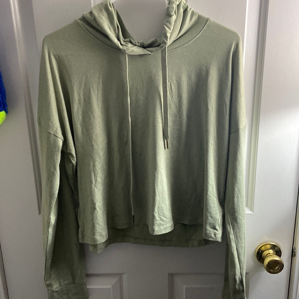 Women’s crop top hoodie long sleeve